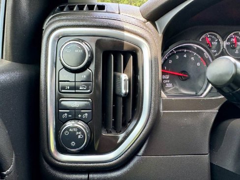 Used 2020 Chevrolet Silverado 1500 LT w/ Trailering Package image 19