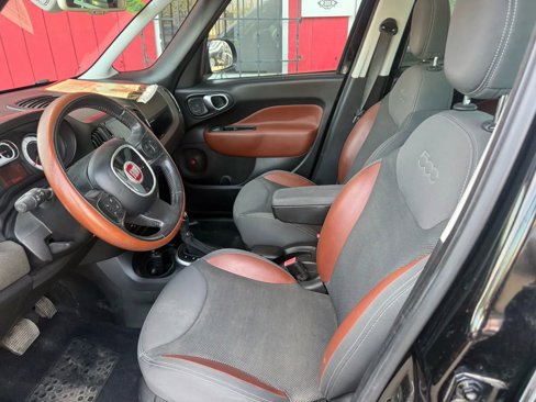 Used 2014 FIAT 500L Trekking w/ Popular Equipment Group image 8