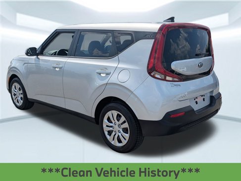 Used 2020 Kia Soul LX image 4