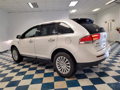 Used 2012 Lincoln MKX FWD w/ Wood Pkg image 9