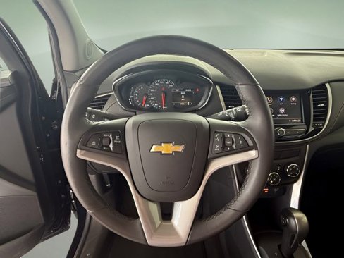 Used 2021 Chevrolet Trax LT w/ Driver Confidence Package image 32