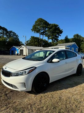 Used 2018 Kia Forte LX image 3