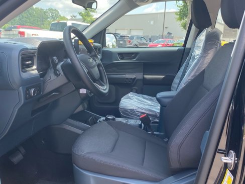 New 2025 Ford Maverick XL image 11