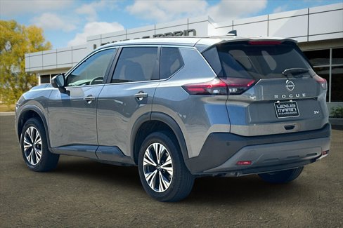 Used 2023 Nissan Rogue SV image 4
