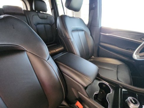 Certified 2024 Jeep Grand Cherokee Limited image 24