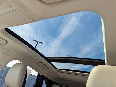 Used 2022 Ford Escape SEL w/ Technology Package image 14