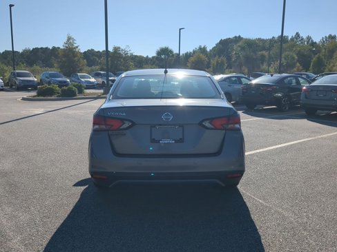 Used 2021 Nissan Versa S image 5