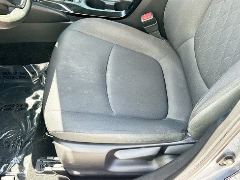 Used 2022 Toyota Corolla LE image 18