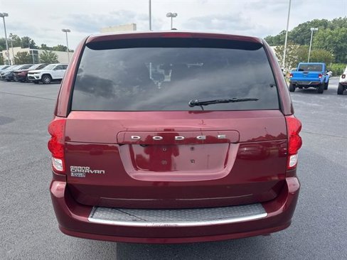 Used 2020 Dodge Grand Caravan SE w/ UConnect Hands-Free Group image 6