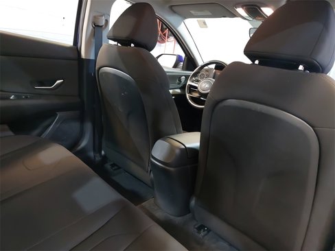 Certified 2023 Hyundai Elantra SEL w/ Convenience Package image 11