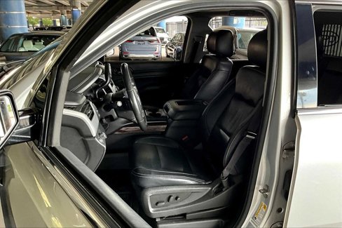 Used 2016 GMC Yukon XL SLE w/ Convenience Package image 7