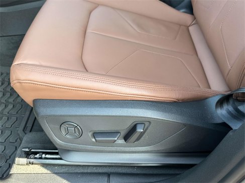 Certified 2025 Audi Q3 2.0T Premium image 23