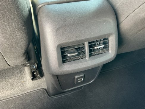 Used 2023 Chevrolet Equinox LT image 21