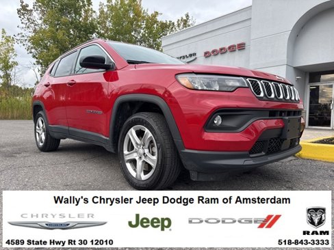 Used 2023 Jeep Compass Latitude w/ Convenience Group image 1