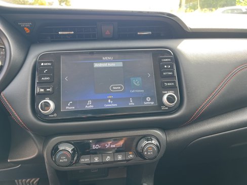 Used 2022 Nissan Kicks SR image 19