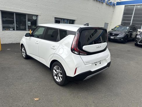 Used 2024 Kia Soul LX w/ Option Group 015 image 4