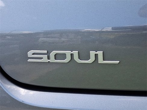 Certified 2023 Kia Soul S image 30