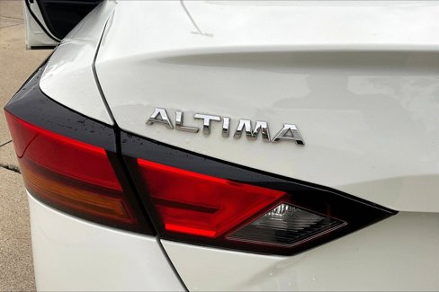 Used 2022 Nissan Altima 2.5 S image 9