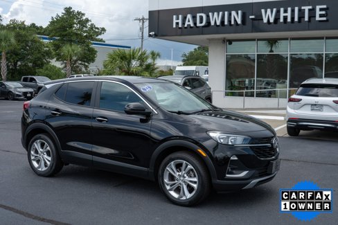 Certified 2022 Buick Encore GX Preferred w/ Cold Weather Comfort Package image 1