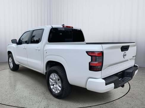 Used 2024 Nissan Frontier SV w/ SV Convenience Package image 7