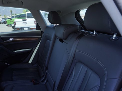Used 2021 Audi Q5 e Premium image 22