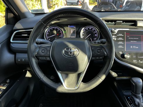 Used 2018 Toyota Camry SE image 34