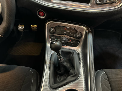 Used 2015 Dodge Challenger SRT Hellcat image 20