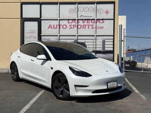 Used 2021 Tesla Model 3 Standard Range Plus image 2