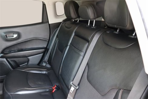 Used 2019 Jeep Compass Latitude image 15