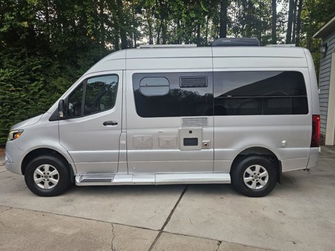 Used 2019 Mercedes-Benz Sprinter 2500 image 35