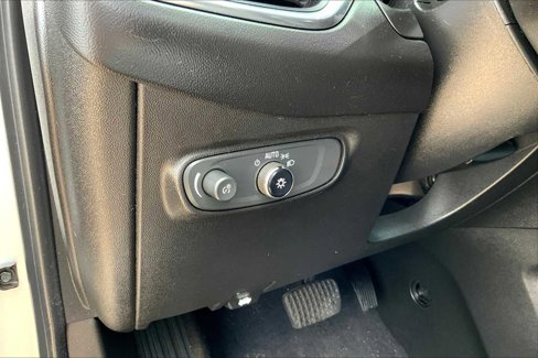 Used 2019 Chevrolet Equinox LT image 35