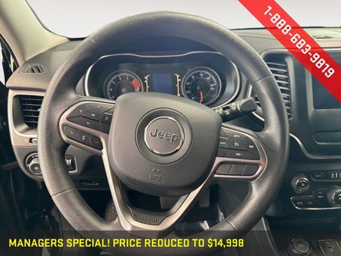 Used 2019 Jeep Cherokee Latitude w/ Popular Appearance Group image 10