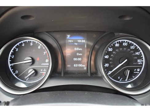 Used 2023 Toyota Camry SE image 18