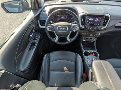 Used 2024 GMC Terrain SLT image 26