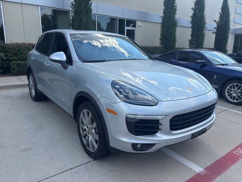Used 2017 Porsche Cayenne S image 4