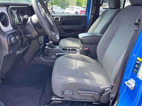 Used 2024 Jeep Wrangler Unlimited w/ Convenience Group image 13