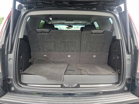 Used 2017 Cadillac Escalade Luxury image 29