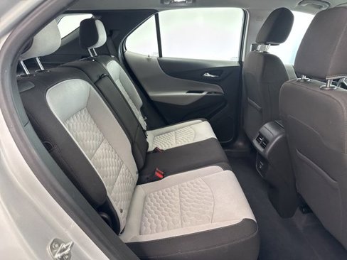 Used 2021 Chevrolet Equinox LS image 29