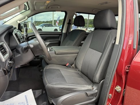 Used 2017 Nissan Titan SV image 13