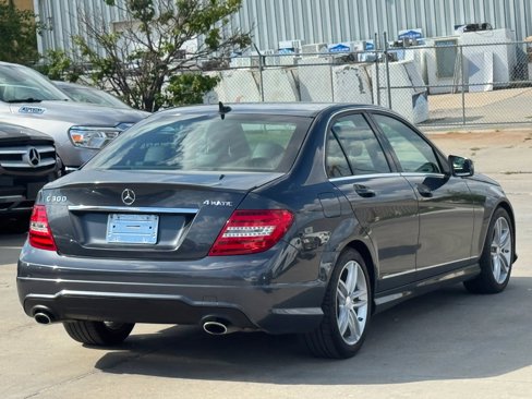 Used 2014 Mercedes-Benz C 300 4MATIC Sedan image 7