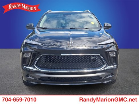 Used 2024 Buick Encore GX Sport Touring w/ Comfort Package image 2