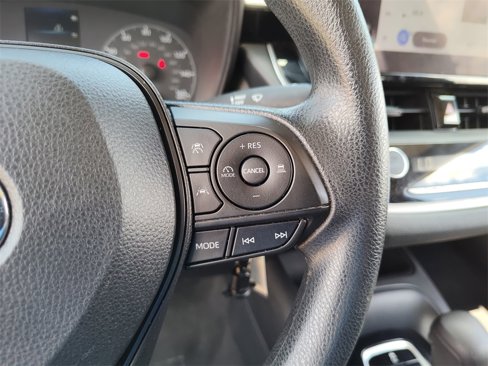 Used 2023 Toyota Corolla LE image 26