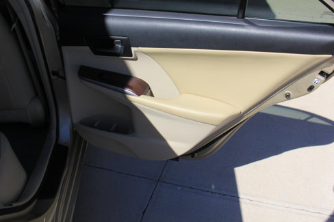 Used 2012 Toyota Camry XLE image 25