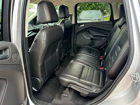 Used 2017 Ford Escape Titanium image 10