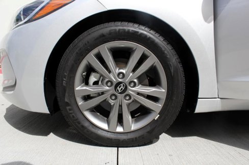 Used 2018 Hyundai Elantra SEL image 31