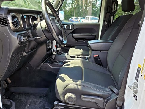 Used 2021 Jeep Gladiator Sport image 12