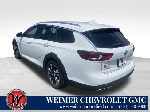 Used 2018 Buick Regal Essence w/ Driver Confidence Package #1 image 5