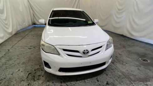 Used 2012 Toyota Corolla LE image 3