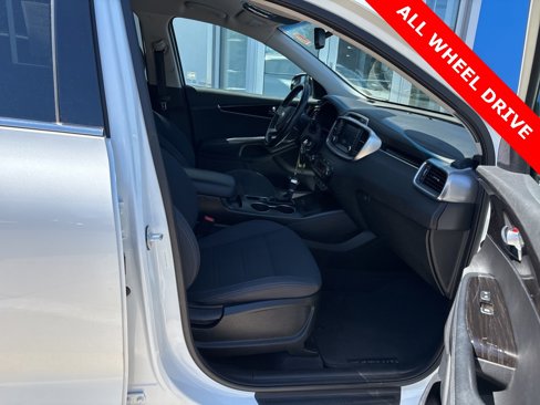 Used 2019 Kia Sorento LX w/ LX Convenience Package image 28