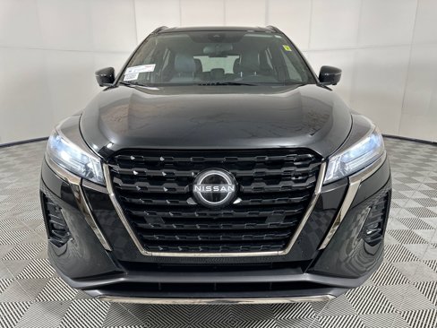 Used 2023 Nissan Kicks SR w/ SR Premium Package image 5